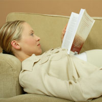 pregnancy books woman reading